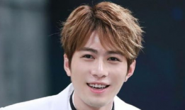 娱乐圈吃瓜男明星有哪些,盘点那些年吃过的男明星瓜